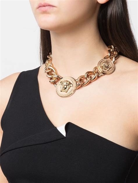 come vestono le versace chain|versace chains for women.